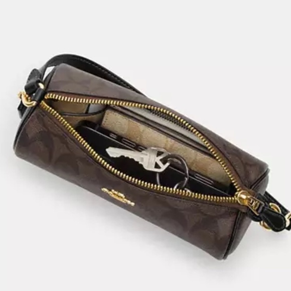 Coach Mini Barrel Bag Pink, w Complimentary Crossbody( Chain gift) NWT - Picture 8 of 8